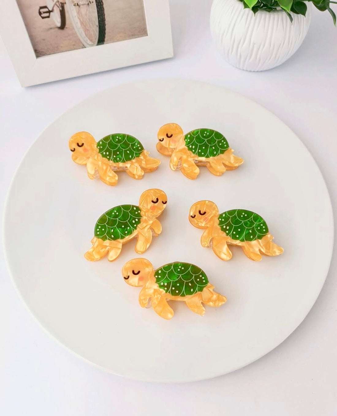 Mini Kaplumbağa Figürlü El Boyaması İthal Kemik Mandal Toka