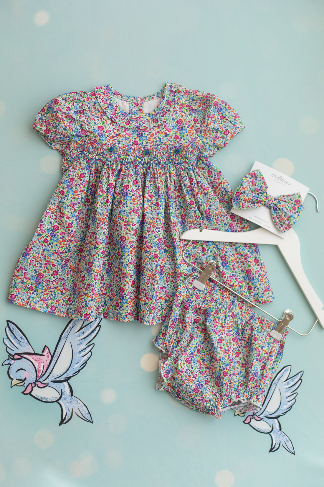 Mini Floral Sulu Boya Desenli Gipeli Nakışlı Bandanalı Külotlu Dokuma Bebek Takımı