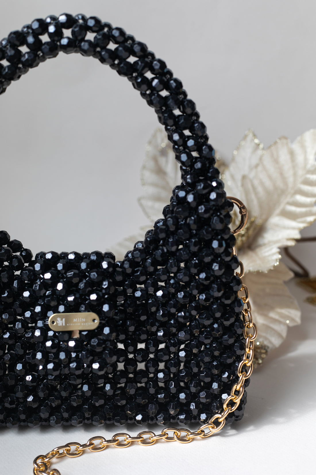 Siyah Kristal Boncuk İşlemeli Mini Kapakli Yetiskin El Çantasi