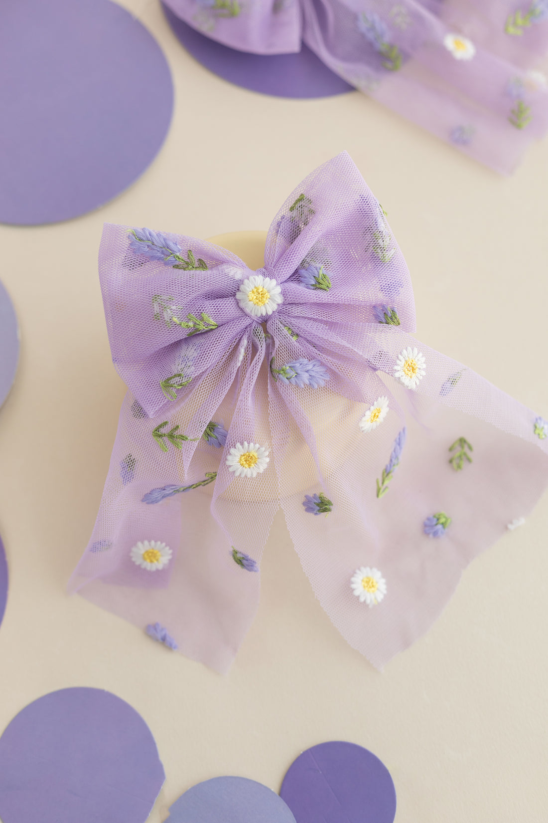 Papatya İşlemeli Lila Tül Balerin Fiyonk Otomatik Klips Toka