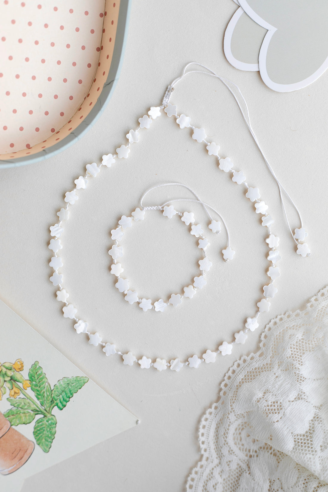 Yıldızlı Sedef Boncuklu Kolye ve Bileklik Set