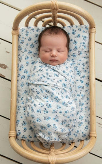 Mavi Mini Cicekli 120*120 Çift Katlı Müslin Örtü