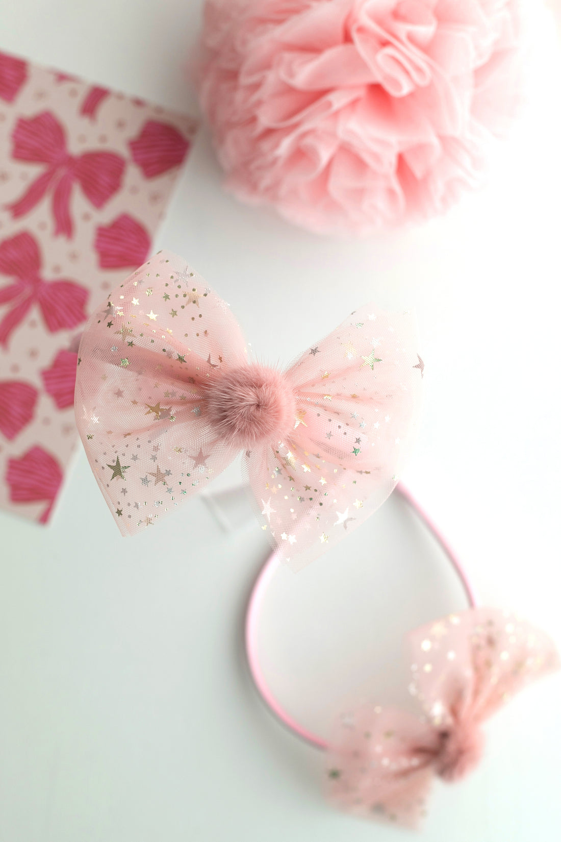 Parlak Yıldız Desenli Pudra Pompom'lu Tül Taç