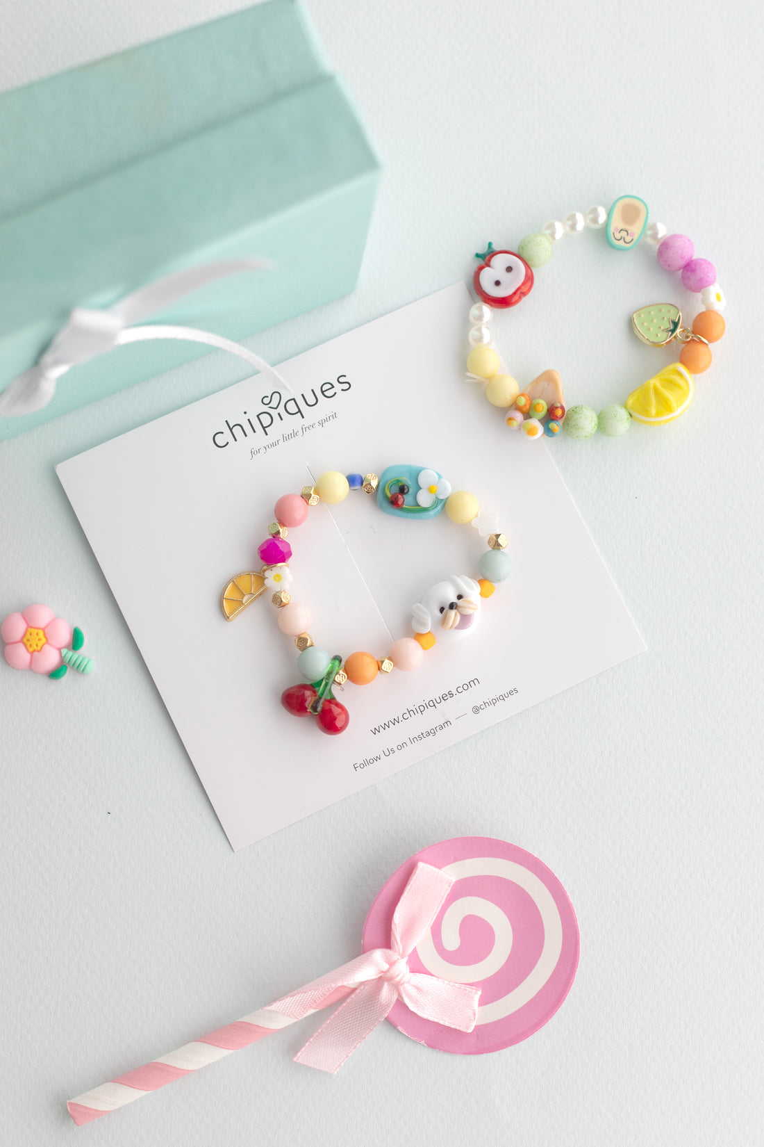 Renkli Murano Hayvan Figürlü Cam Boncuk Charm Detaylı Lastikli Bileklik