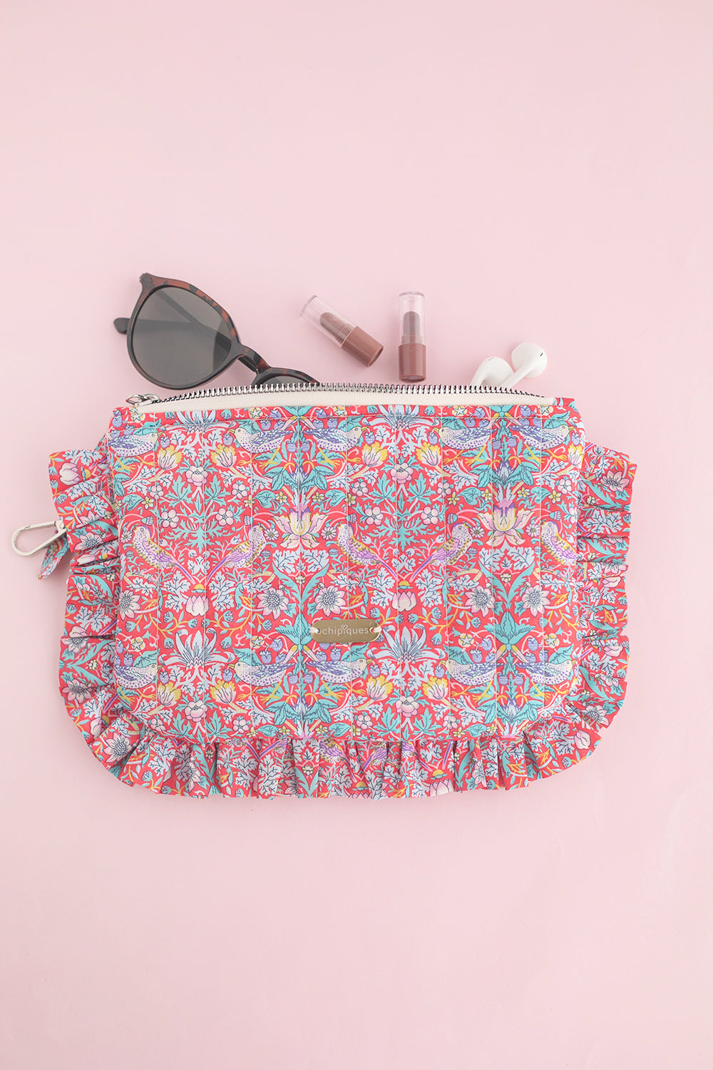 Strawberry Thief Tana Lawn Fırfırlı Fermuarlı Kapitone Çanta