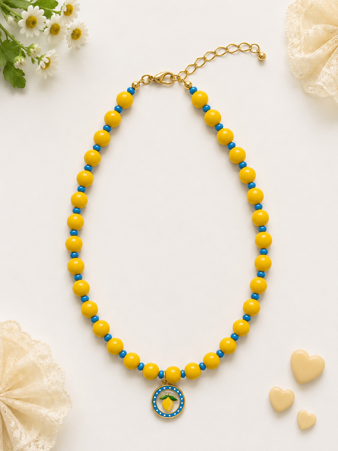 Mineli Limon Yuvarlak Charm Detaylı Mavi Sarı Cam Boncuklu Çocuk Kolye