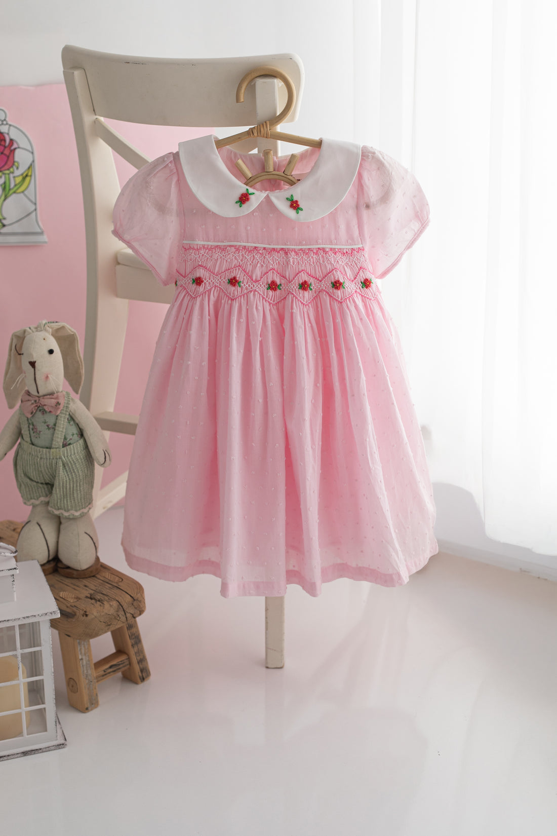 Daisy Motif Scallop Collar Linen Dress