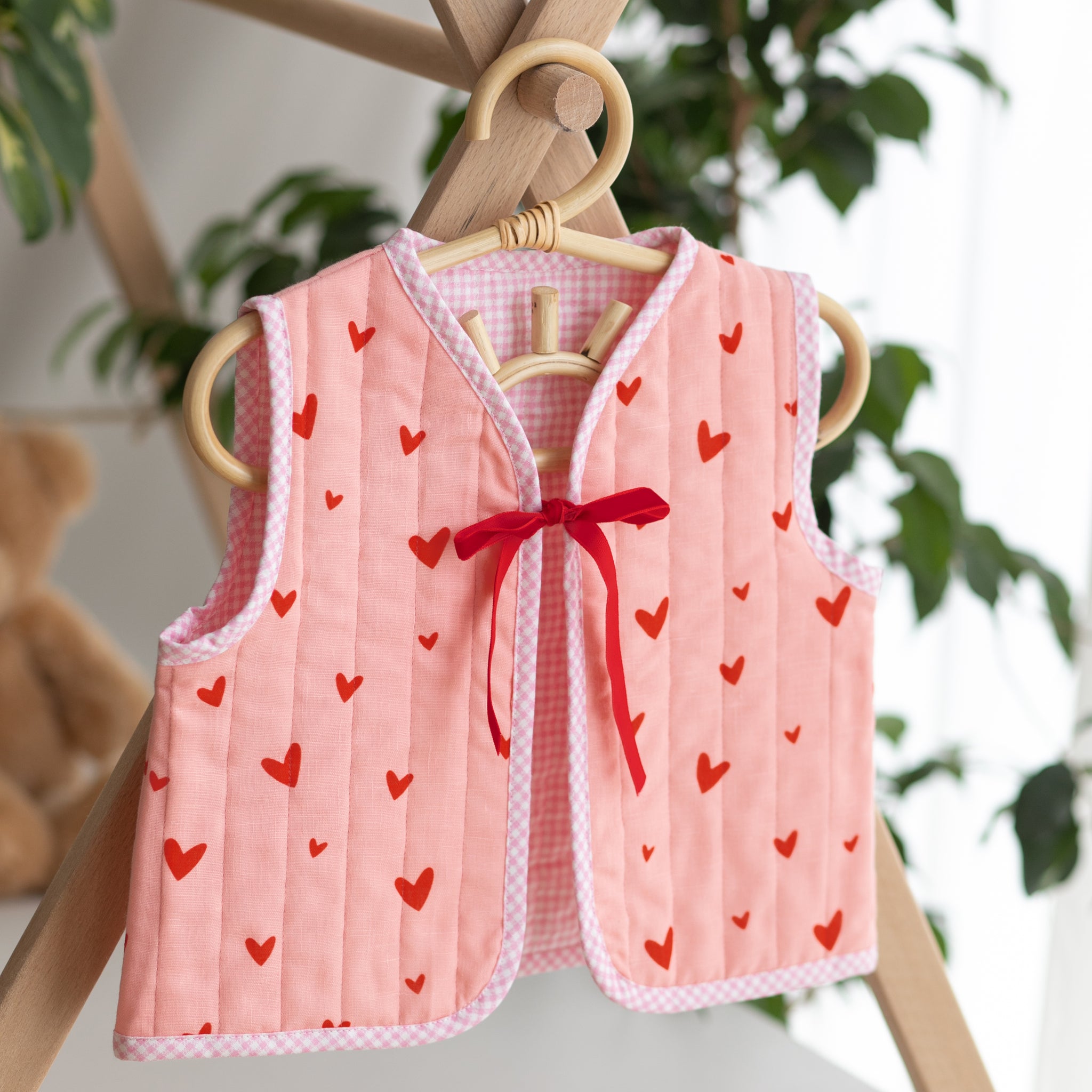 Double Layered Heart Patterned Muslin Quilted Vest