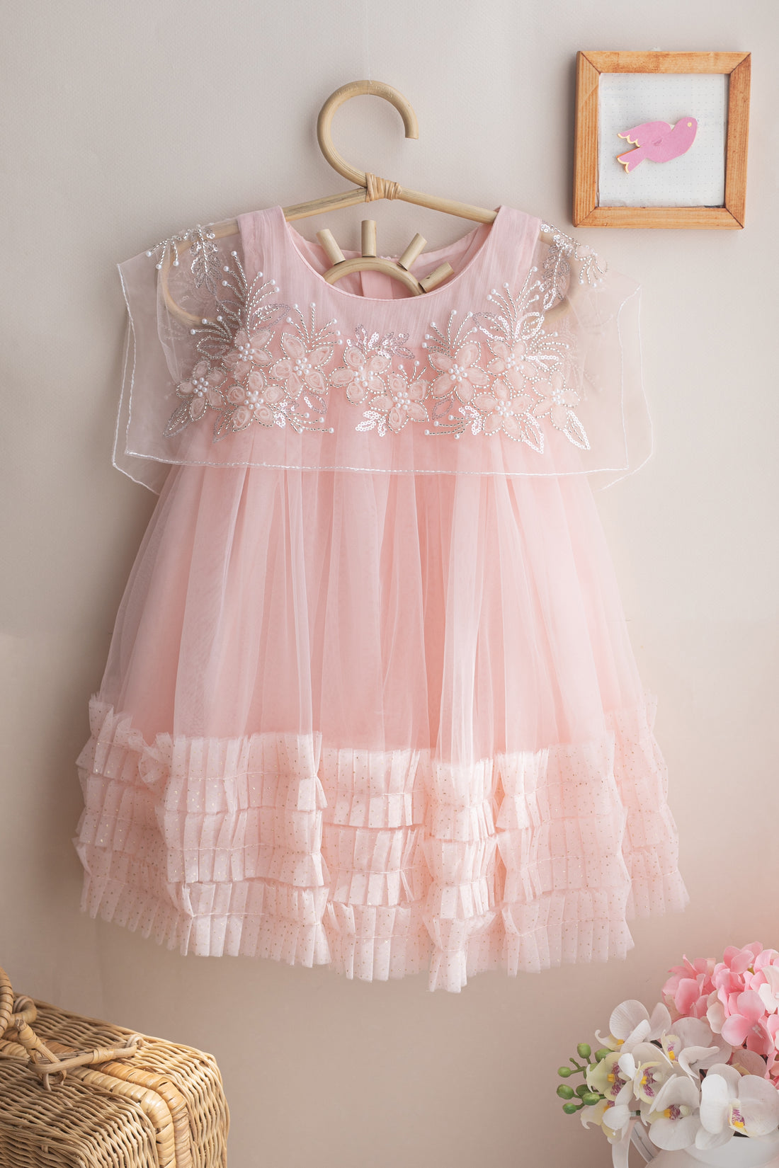 Daisy Motif Scallop Collar Linen Dress