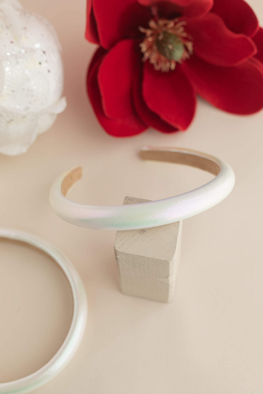 Hologramlı Parlak Saten Taç – Kız Çocuk ve Yetişkin