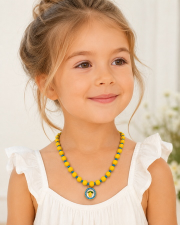 Mineli Limon Yuvarlak Charm Detaylı Mavi Sarı Cam Boncuklu Çocuk Kolye