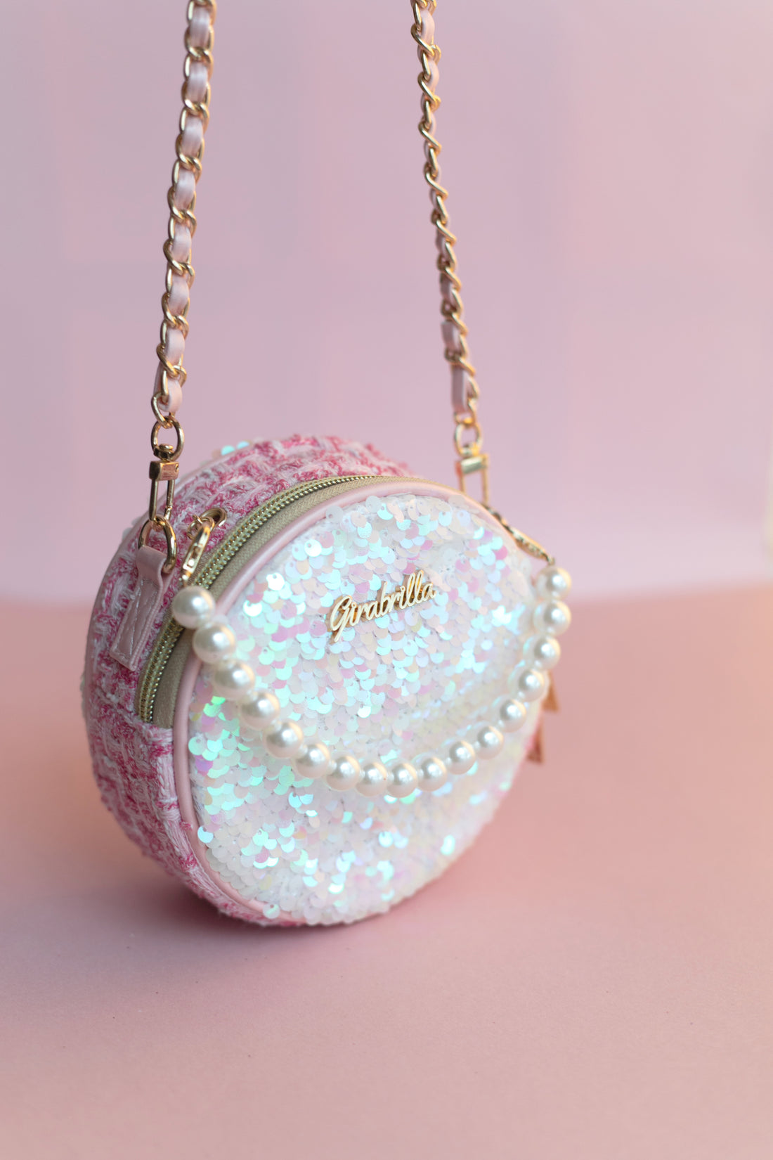 Girabrilla Hologram Sequined Tweed Fabric Round Shoulder Bag
