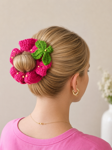 El Örgüsü Çilek Figürlü Boncuk İşlemeli Scrunchie Çocuk Topuz Saç Tokası