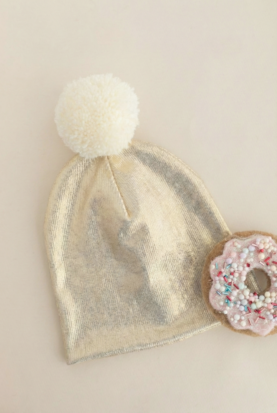 Gold Varak Baskili Krem Ponpon Cift Katli  LikrlI Penye Bere