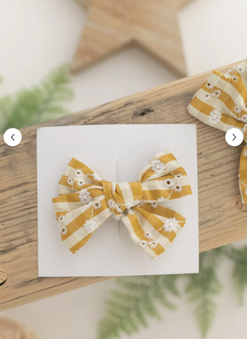 2 Piece Ecru Festo Ballerina Bow Set