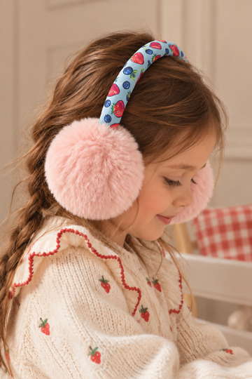 Çilek ve Yaban Mersini Desenli Yumuşacık Peluş Pompom Pudra Kulaklık (Kopya)
