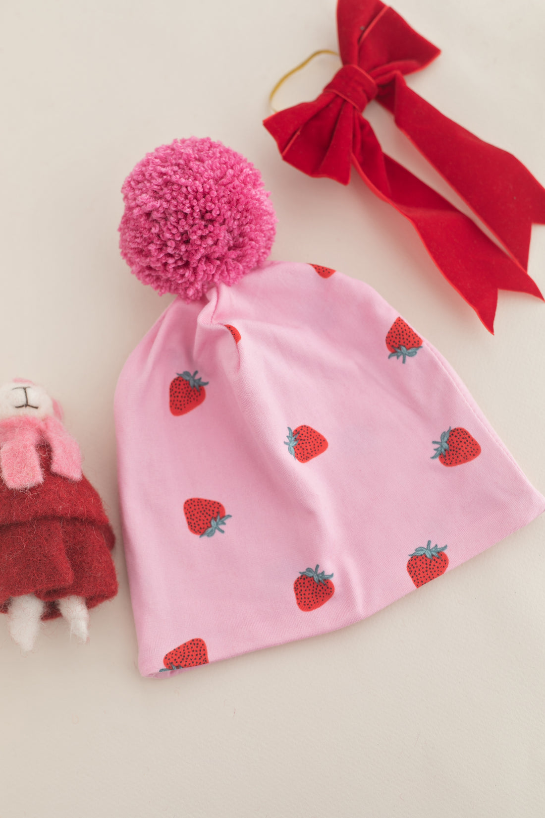 Cilek Desenli Pembe Ponponlu Cift Katli Likrali Ince Penye Bere